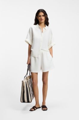 Shorts relaxed fit con logo bordado, Blanco