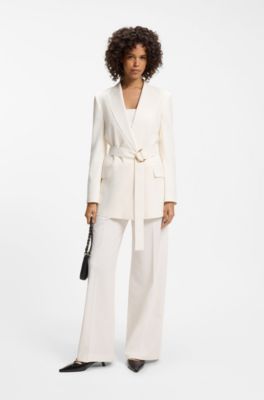 Blazer relaxed fit con cintur&oacute;n de anilla semicircular, Blanco