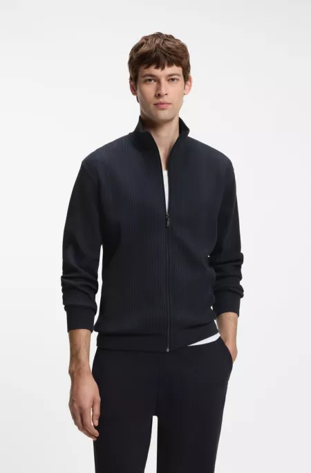 Cotton-blend jacket with waffle structure