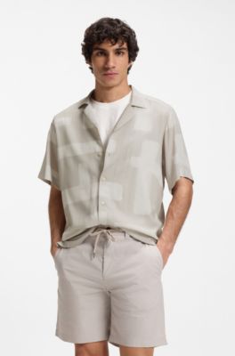 Camisa regular fit con estampado grande, Gris claro