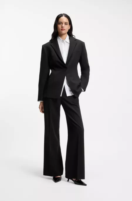 Relaxed-fit blazer in seersucker with chain belt