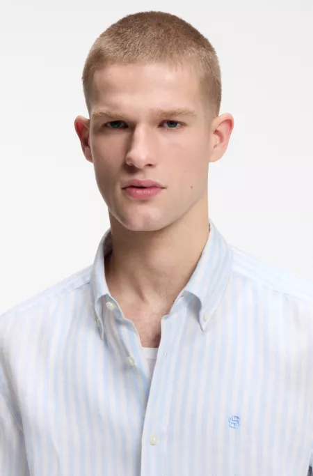 Regular-fit shirt in striped linen