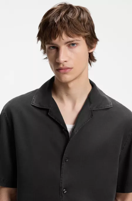 Oversized-fit shirt with camp collar