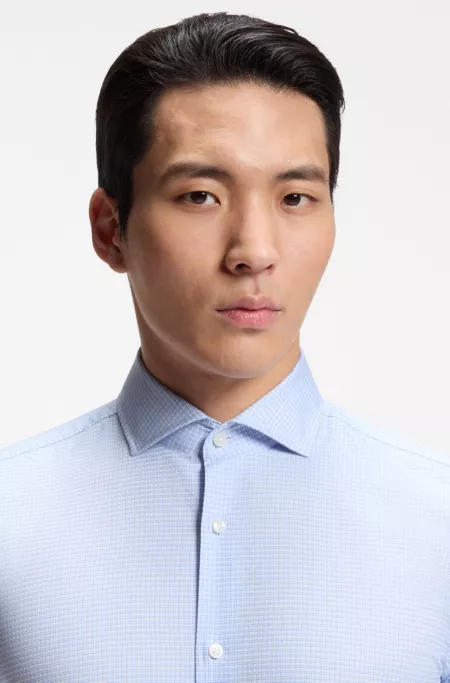 Easy-iron slim-fit shirt in cotton twill