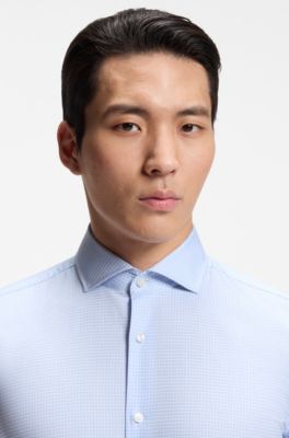 Camisa slim fit en sarga de algod&oacute;n de planchado f&aacute;cil, Celeste