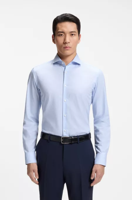 Easy-iron slim-fit shirt in cotton twill