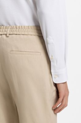 Camisa slim fit en tejido de sirsaca el&aacute;stica t&eacute;cnica italiana, Blanco