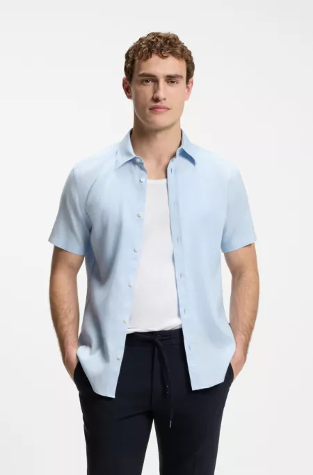 Slim-fit shirt in stretch linen