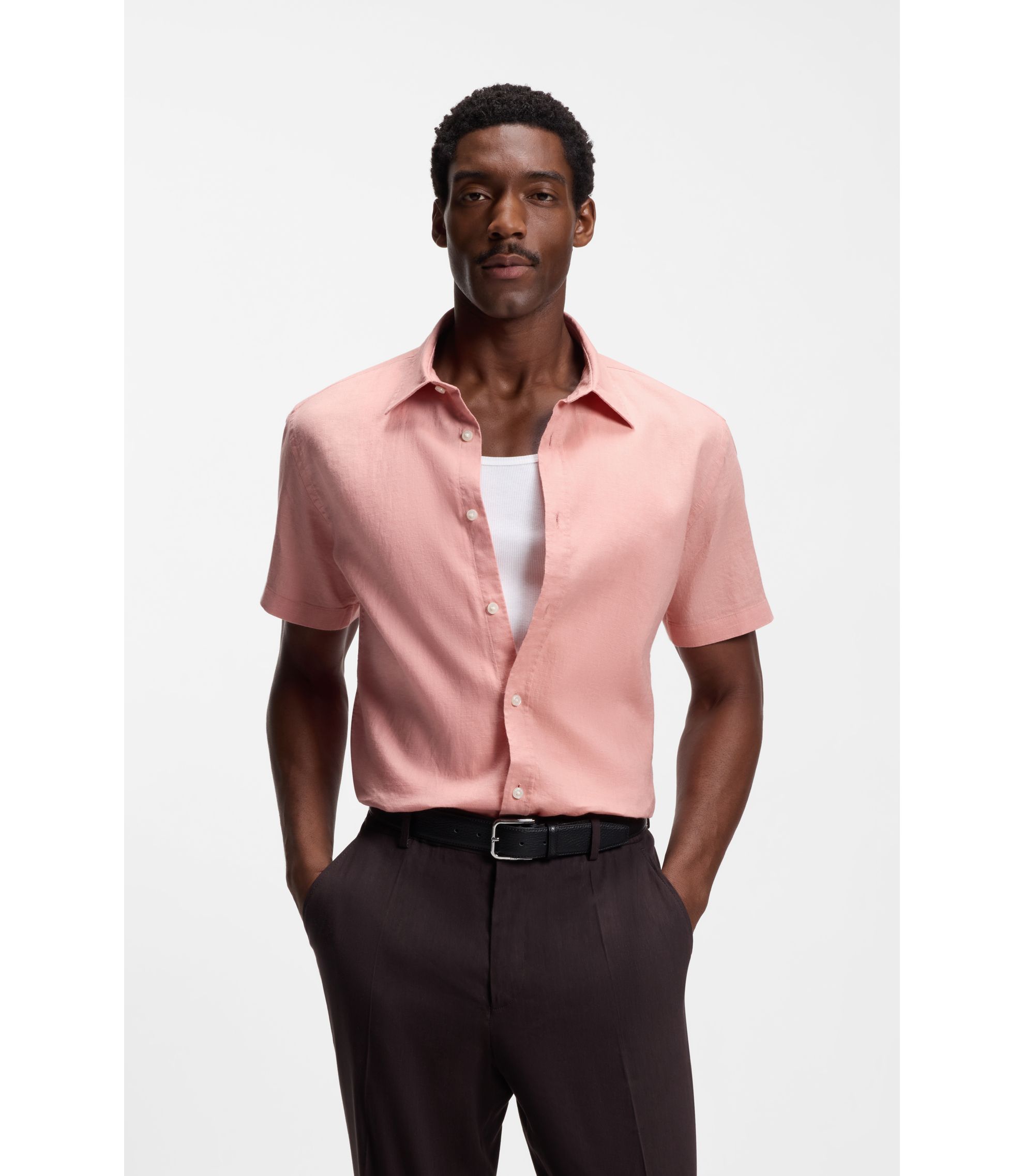 BOSS - Slim-fit shirt in stretch linen - light pink