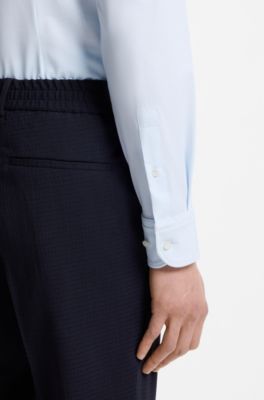 Camisa slim fit en punto el&aacute;stico t&eacute;cnico italiano, Celeste