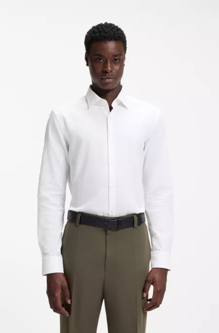 Slim-fit shirt in dobby cotton