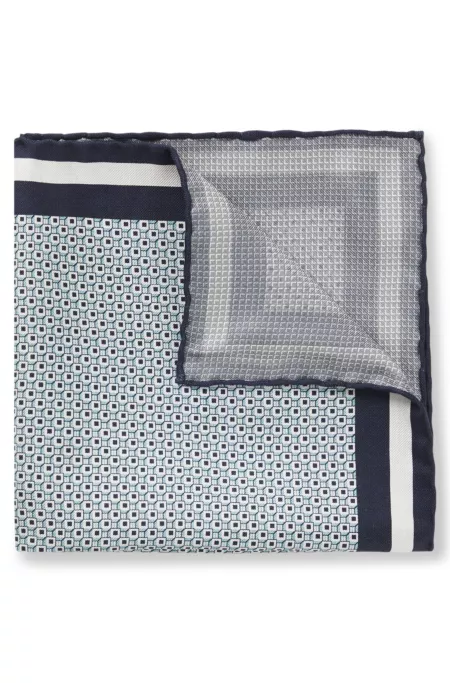 Hand-made pocket square in silk
