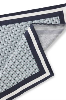 Pa&ntilde;uelo de bolsillo de seda hecho a mano, Azul oscuro