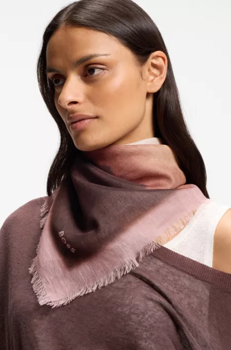Printed scarf in linen and cotton
