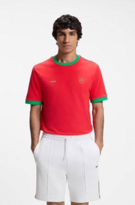 Camiseta de algod&oacute;n el&aacute;stico con bandera nacional y logo, Rojo claro
