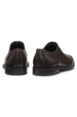 Leather Oxford shoes with perforated details, Dark Brown