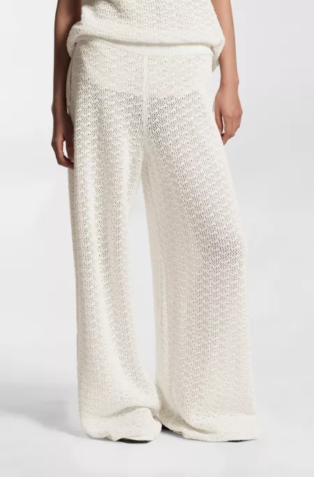 Cotton pants with micro-lace structure