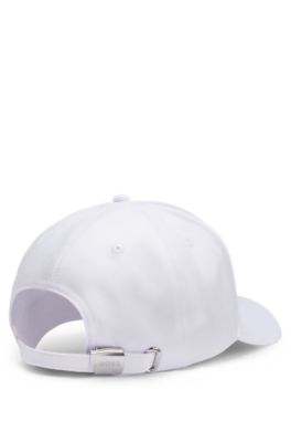 Logo cap in lustrous twill with country-flag badge, England