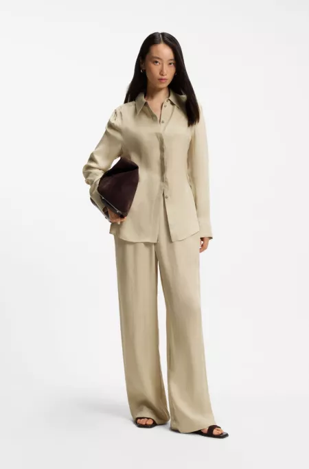 Regular-fit blouse with concealed closure