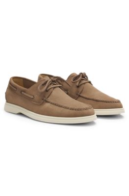 Chaussures bateau en daim avec semelle contrastante, Beige