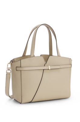 Bolso tote peque&ntilde;o de piel BOSS Revers con detalle de cintur&oacute;n, Beige claro
