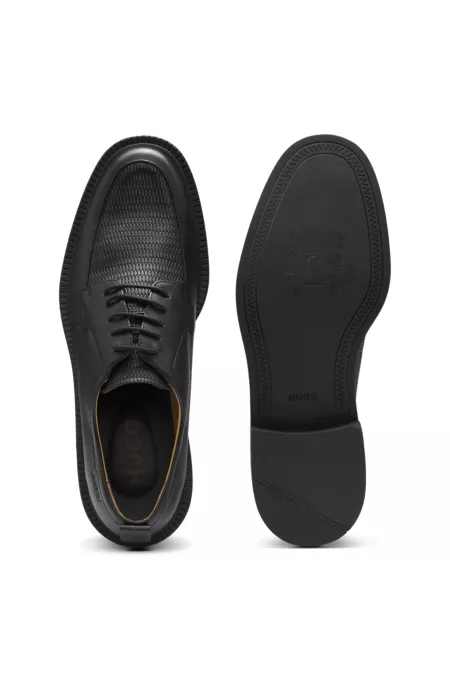 Derby shoes in leather with straw-print vamp