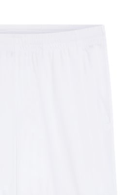 Active Stretch-fabric shorts with mesh pocket bags, White