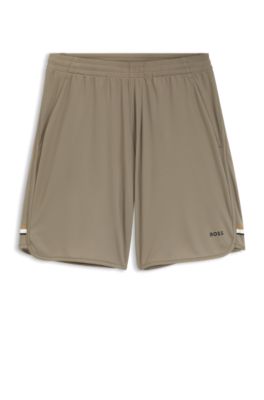 Active Stretch-fabric shorts with mesh pocket bags, Light Green