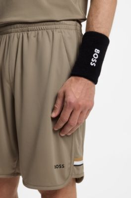 Active Stretch-fabric shorts with mesh pocket bags, Light Green
