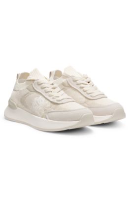 Deportivas tipo calcet&iacute;n con monograma Double&nbsp;B, Blanco