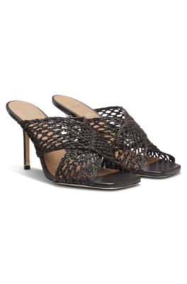 Sandalias de piel con empeine tejido, Marr&oacute;n oscuro