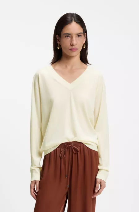 V-neck sweater in merino wool