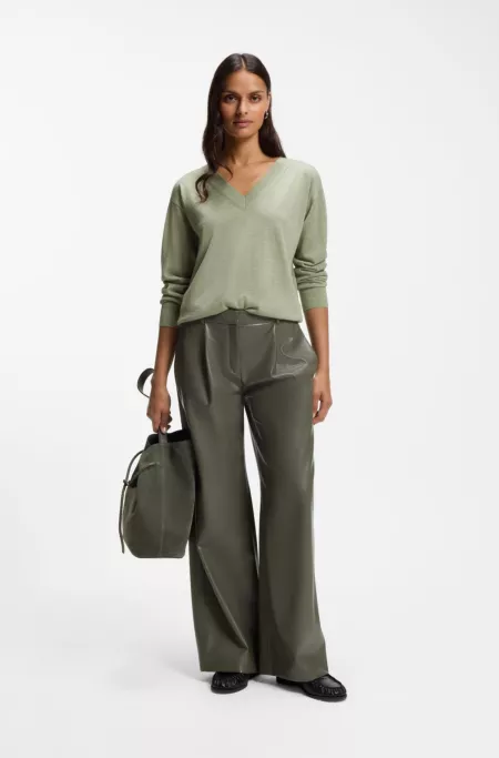 V-neck sweater in merino wool