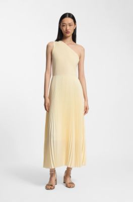 Sandalias de piel metalizada con tac&oacute;n en bloque, Oro