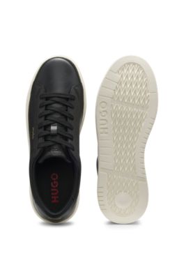 Deportivas de piel de napa con logo en tono dorado, Negro