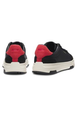 Deportivas con bloques de color y detalles de logo, Negro