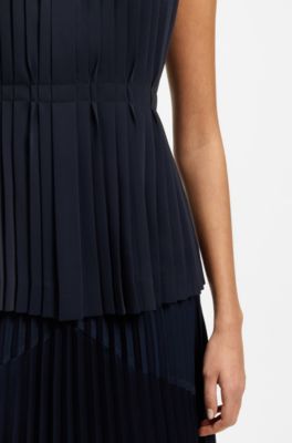 Sleeveless crepe blouse with pleats, Dark Blue