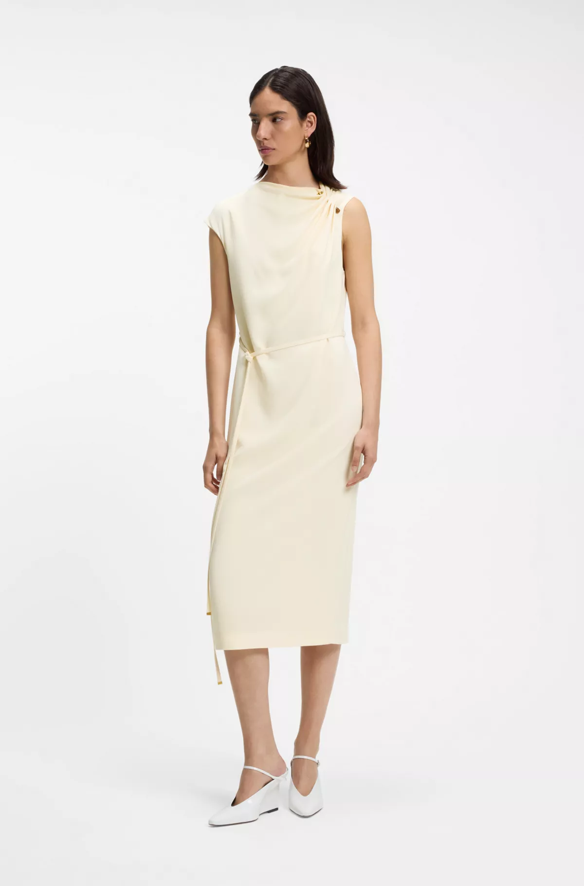 Robe mi-longue à détail froncé à l’épaule, Beige clair