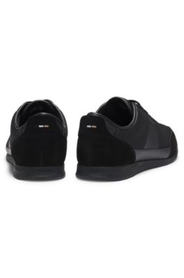 Deportivas de varios materiales con suela estriada, Negro