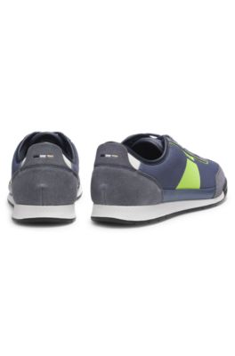 Deportivas de varios materiales con suela estriada, Azul oscuro