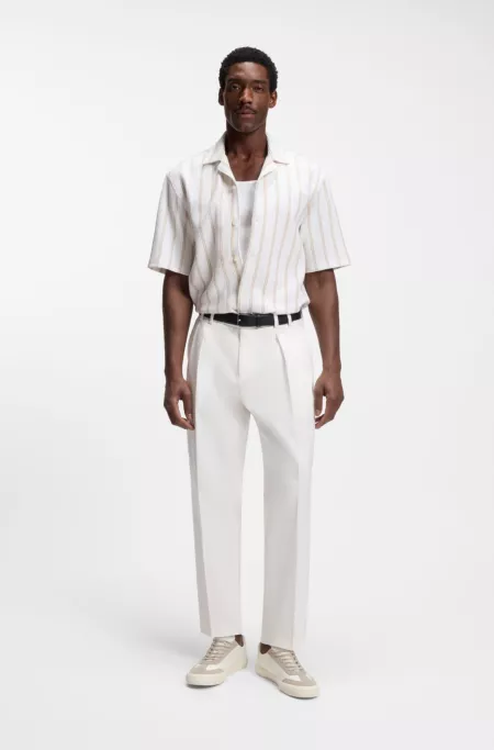 Low-top trainers with suede trims