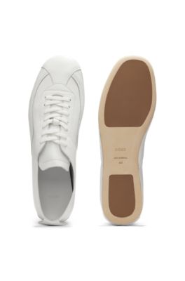 Deportivas de piel de napa con detalles grabados, Blanco