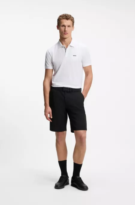 Active water-repellent shorts with four-way stretch