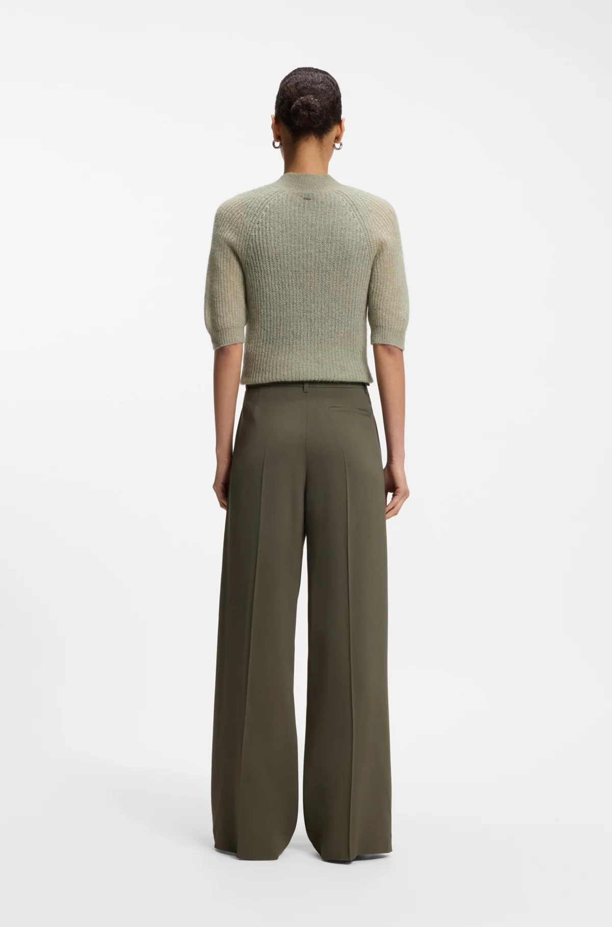 Pantalones regular fit en crepé elástico con raya diplomática, Verde
