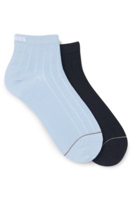 Lot de deux paires de chaussettes courtes c&ocirc;tel&eacute;es en coton m&eacute;lang&eacute;, bleu clair
