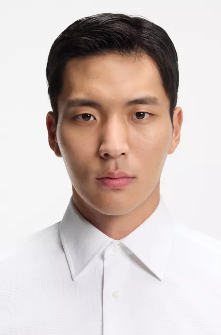 Wrinkle-resistant slim-fit shirt in Italian-made cotton