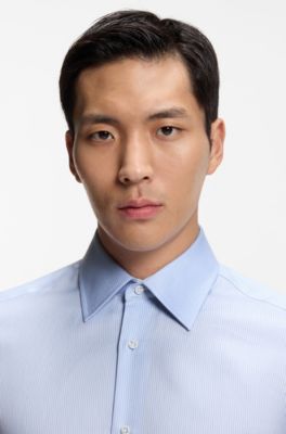 Camisa slim fit de sarga de algod&oacute;n italiana a rayas, Celeste