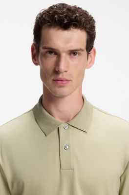 Polo regular fit de algod&oacute;n con cuello estampado, Caqui