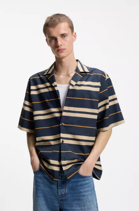 Relaxed-fit shirt in printed cotton poplin