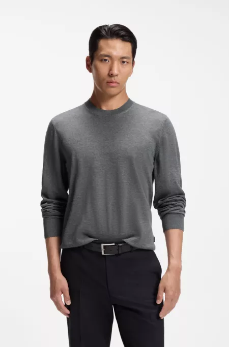 Merino wool sweater in a regular fit